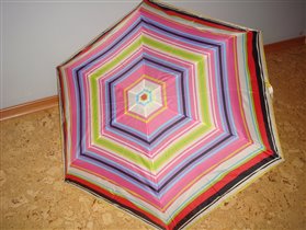 L553 полоски светлые, край белый, ручка красная