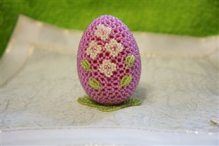 17. Яйцо пасхальное розовое.