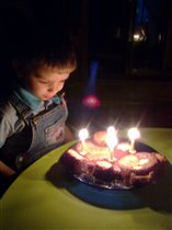 Личный тортик на свой первый в семье День Рождения