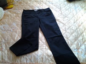брюки черные на 42. хлопок (как глянцевые