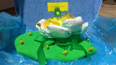 Торт из памперсов 'Принц лягушка' 2