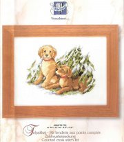 Щенки под елкой 