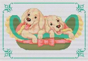 Два щенка в корзинке