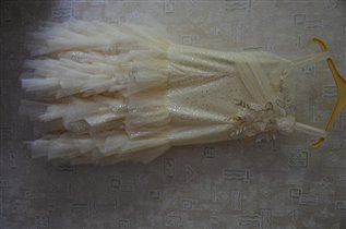 Шикарное платье 7 лет