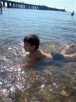 Учусь плавать.