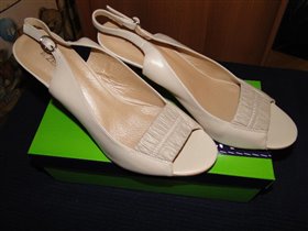 Туфли, босоножки новые 40 размер