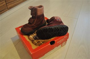 SF, рр.24, бу, осень зима. В идеальном состоянии. 