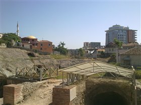 Римский амфитеатр в Дурресе
