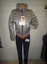 куртка Silvian heach на 38-40 размер 2000 рублей