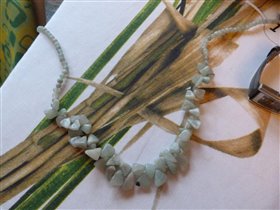 бусы из камня