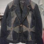 Куртка джинсовая XL на 44  160 рублей с %. 