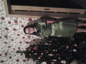 платье зелен