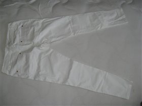 Брюки вид сзади