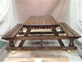 Стол обеденный