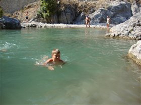 купание в горной реке