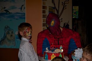 долгожданная встреча с человеком-пауком:)