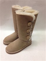 ВЫСОКИЕ ТРИ ПУГОВИЦЫ-бежевые