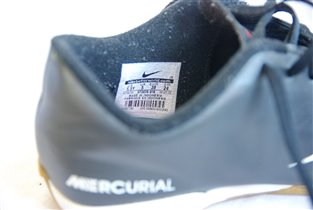 Кроссовки Nike футбольные размер 37 1000р.