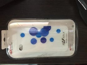 Пластиковый бампер на iPhon 4s.Цена 100р