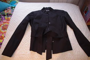 Жакет черный с поясом на кнопаках-М-900