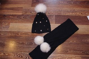 Чоби шикарный комплект шарф_шапка натур мех-500