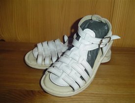 Bogi р.29 кожаные босоножки б\у 400р