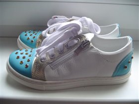 Минимен р.31 новые супер кроссовки  3500р