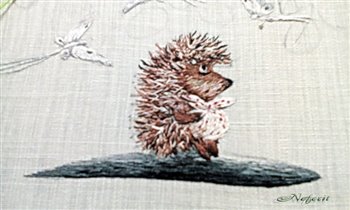 Ёжик и мотыльки