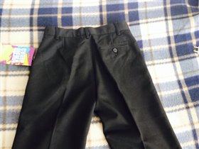 черные брюки