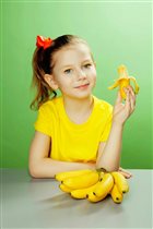 Девочка с бананами
