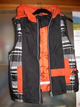 теплая куртка coccodrillo на 128, цена 400 руб.