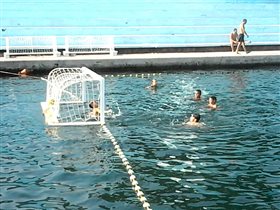 Баошичи - школа плавания и водного поло