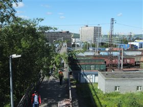 Мост от вокзала к порту в Мурманске