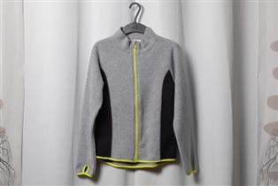 Серая флисовая кофта НМ на 8-10 лет 300 руб.