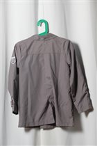 Плащ на мальчика одет 1 раз на 10 лет. 500 руб.