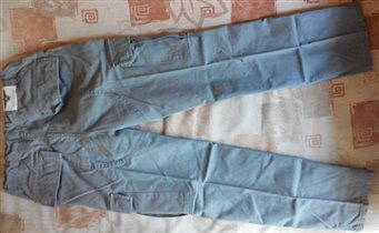 Брюки хаки р.140 вид сзади