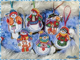 Snow Folks Ornaments - Janlynn