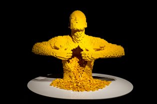 Главная выставка года: «Искусство Лего»