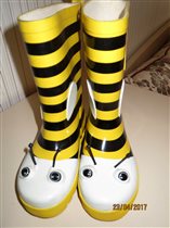 новые полуботинки д/д размер 28 Цена 500=. 