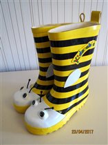 новые полуботинки д/д размер 28 Цена 500=. 