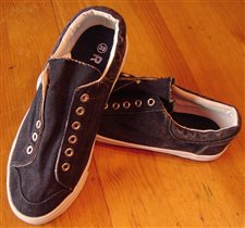 Кеды новые р. 39 и р. 40 1000 руб.