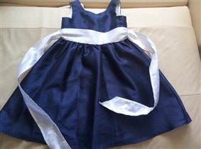 Нарядное платье на 5-6 лет
