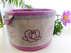 Текстильная корзинка с розами