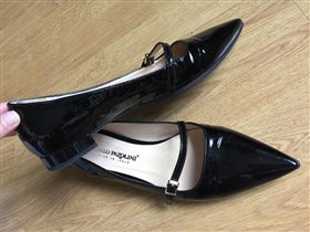 Продаю туфли Карло Пазолини 35 размер черн