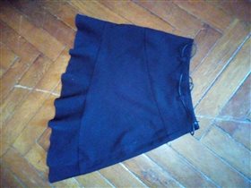 Юбка черная с ассимметричным низом, 7-9 лет