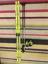 Лыжи, палки и ботинки 