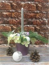 Интерьерная композиция из искусственных цветов 