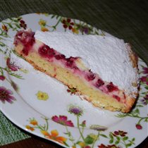 Пирог со сметанной заливкой и ягодами. 