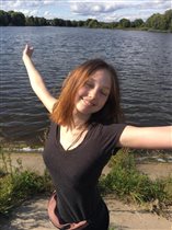 'Пуговка' выросла: красавице Екатерине Старшовой - 18 лет
