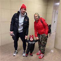 Лера Кудрявцева с мужем и годовалой дочкой - спортивная семья